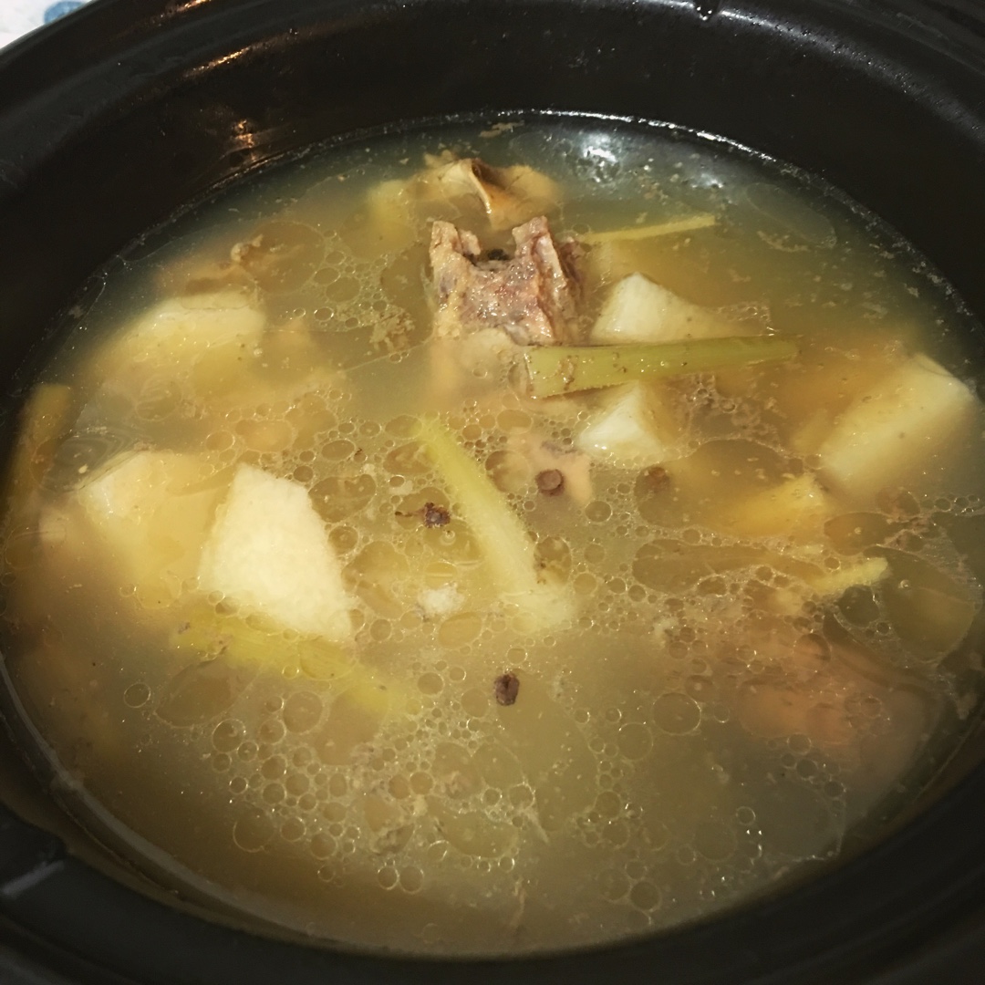 胡萝卜排骨汤