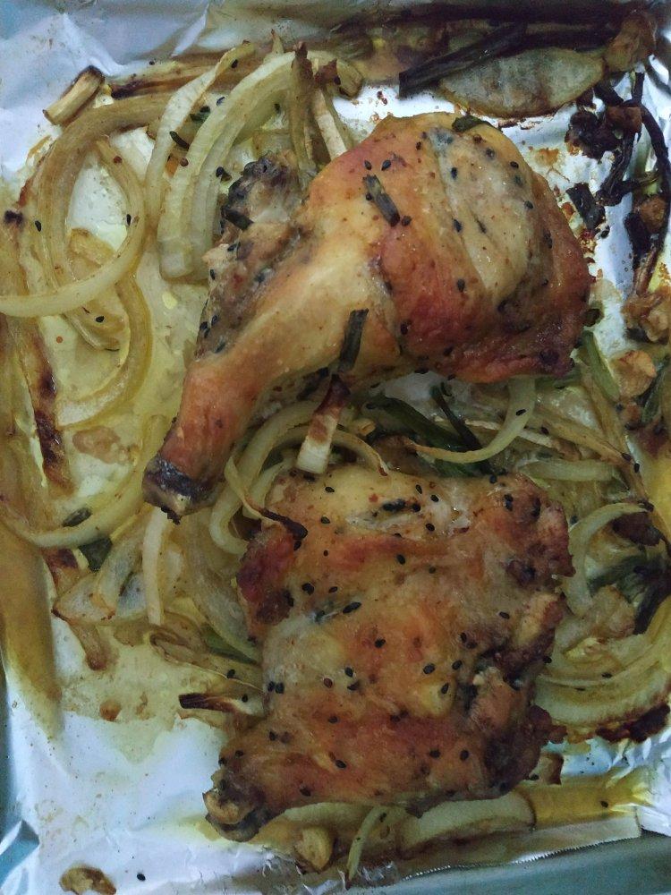 食肉兽的快乐！（生酮keto）低碳者都吃点啥-中式烧烤风味脆皮流汁鲜嫩喷香烤鸡腿！和烧烤店一个味儿！万用的腌料和腌制方法！低碳断糖生酮的胖友们烧烤吃起来啊！简单粗暴家常快手一腌一烤就搞定！