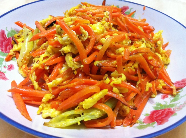 胡萝卜炒鸡蛋
