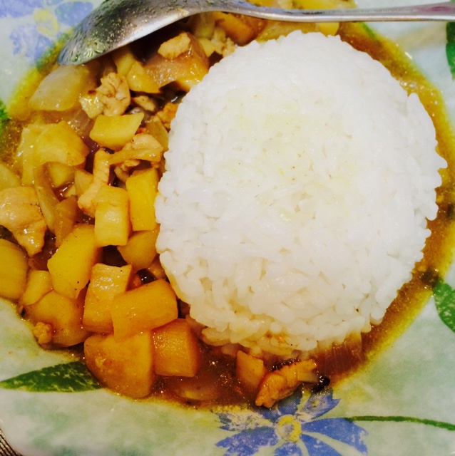 咖喱鸡块饭