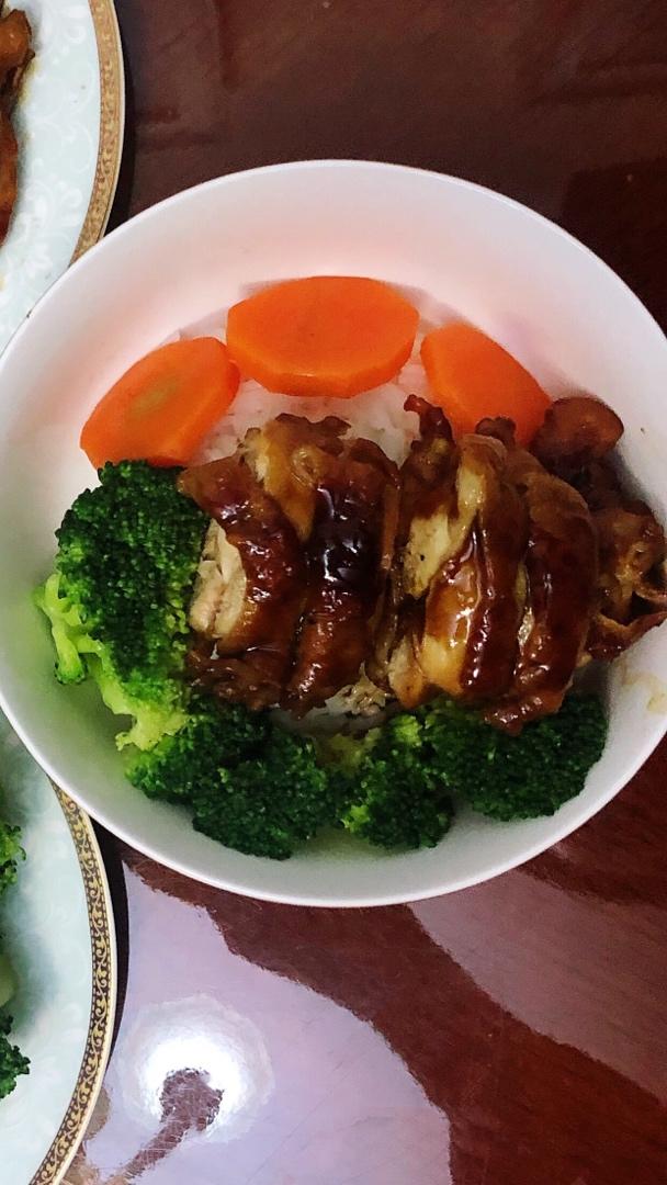 照烧鸡腿饭