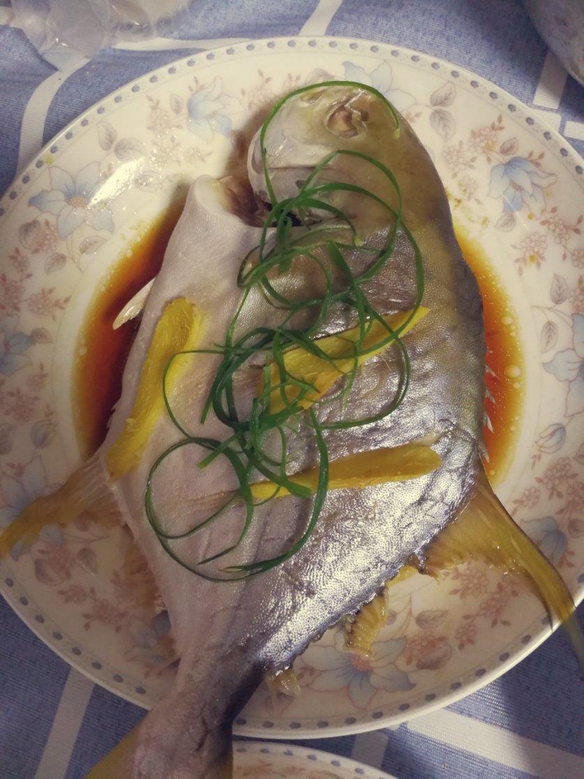 青蒸金鲳鱼