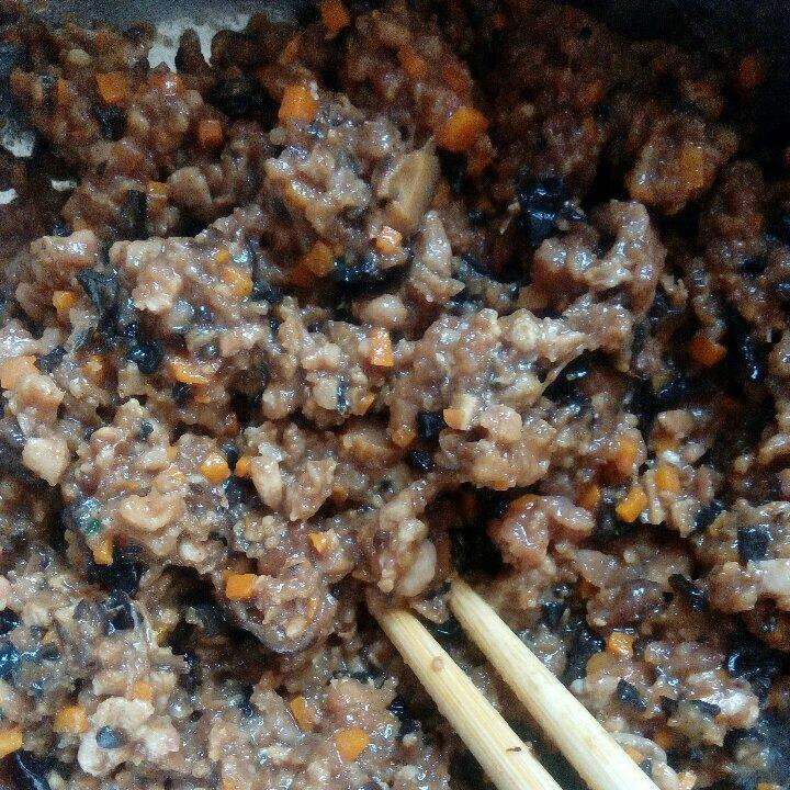 小吃货一枚123456做的三鲜馅饺子