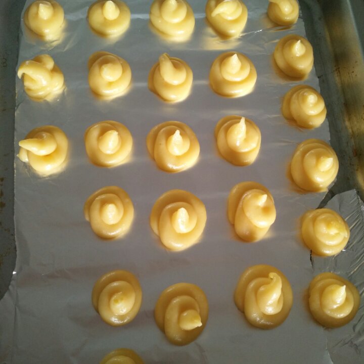 酥皮奶油泡芙--#皮黑森林#