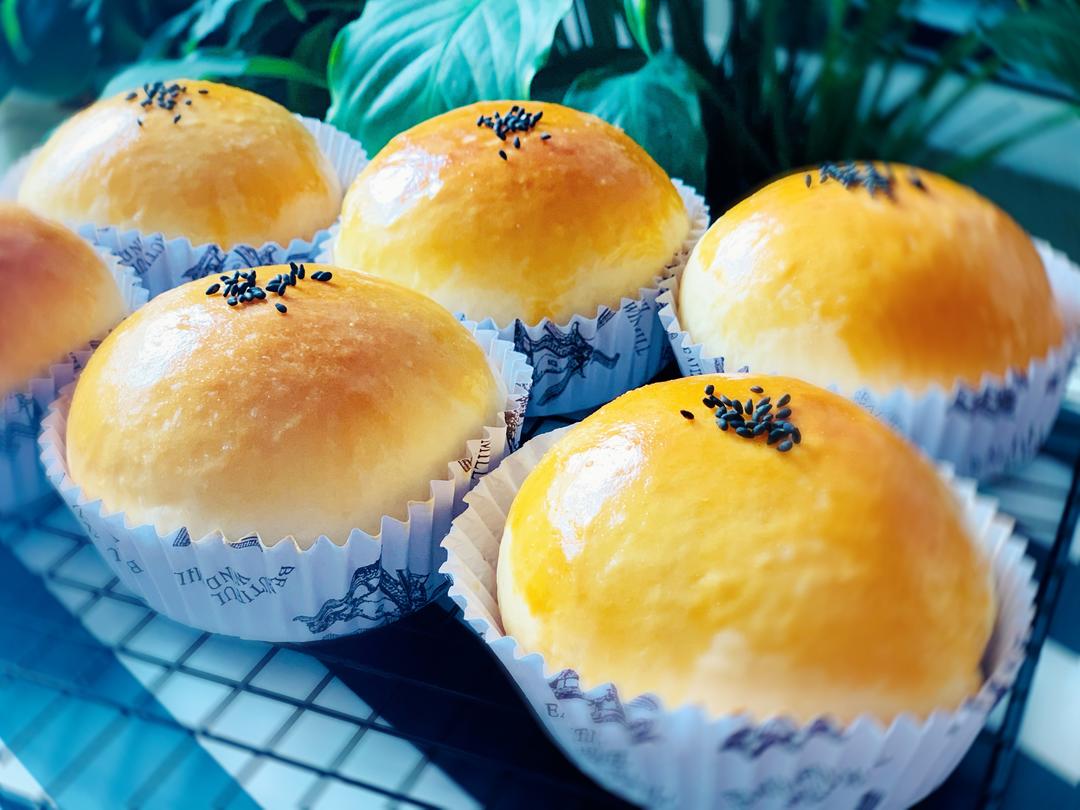 奶香芋泥小餐包