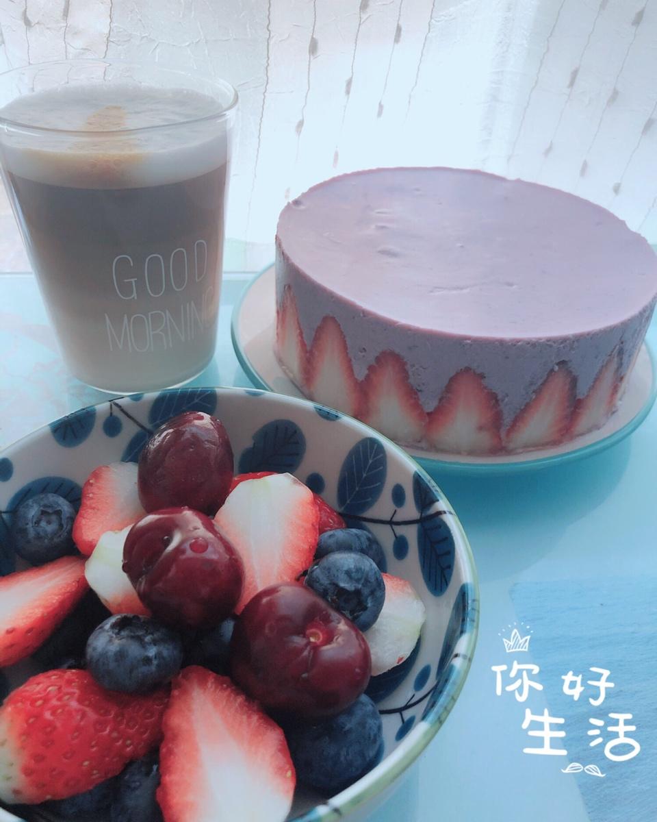 《Tinrry下午茶》教你做蓝莓益力多慕斯