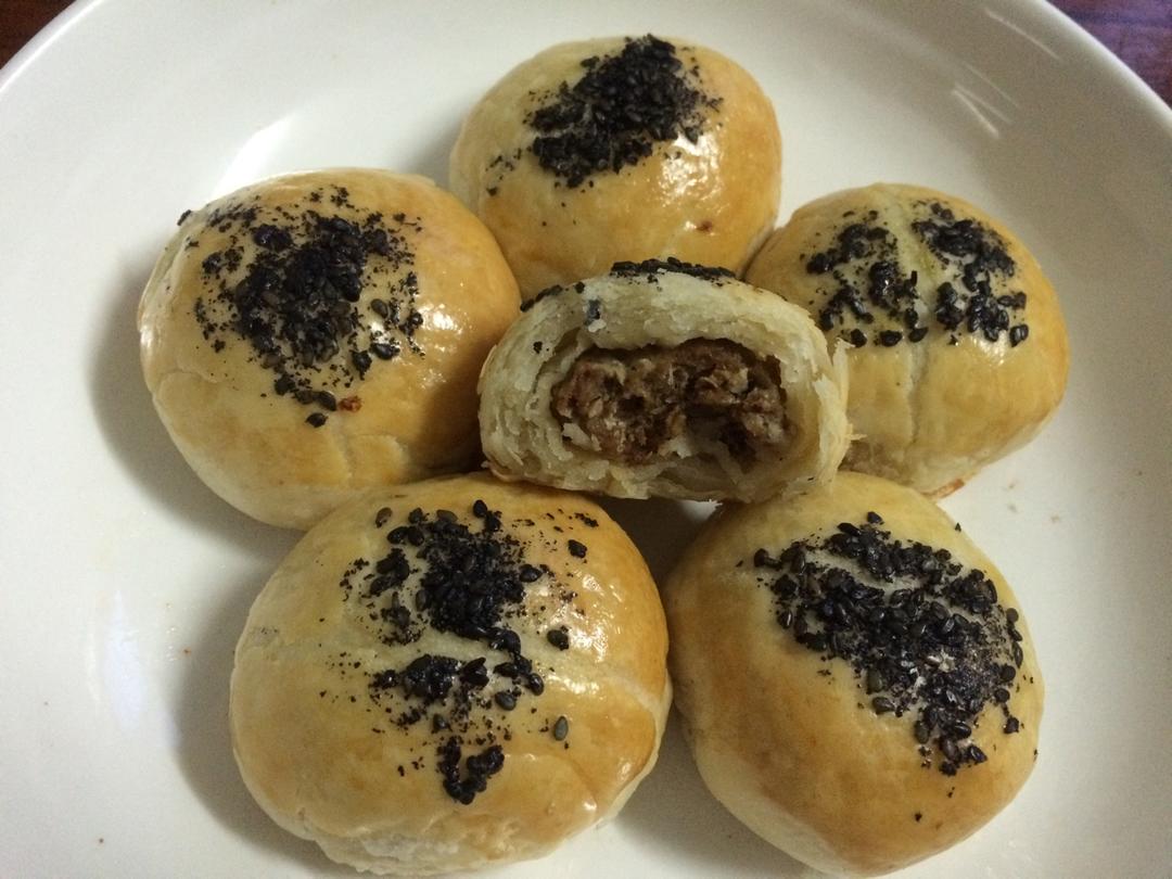 泳式鲜肉榨菜月饼