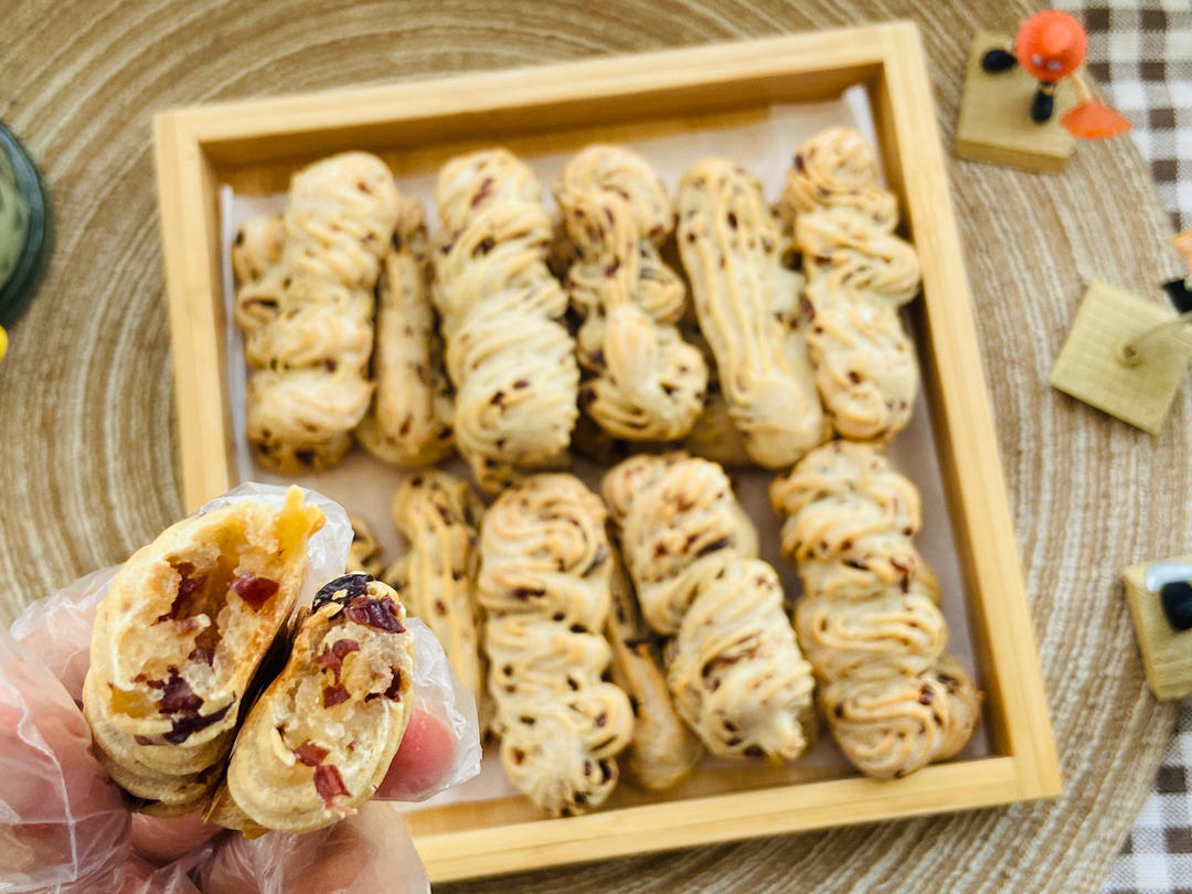 伊利专业乳品 | 萌食加焙 趣享好食光