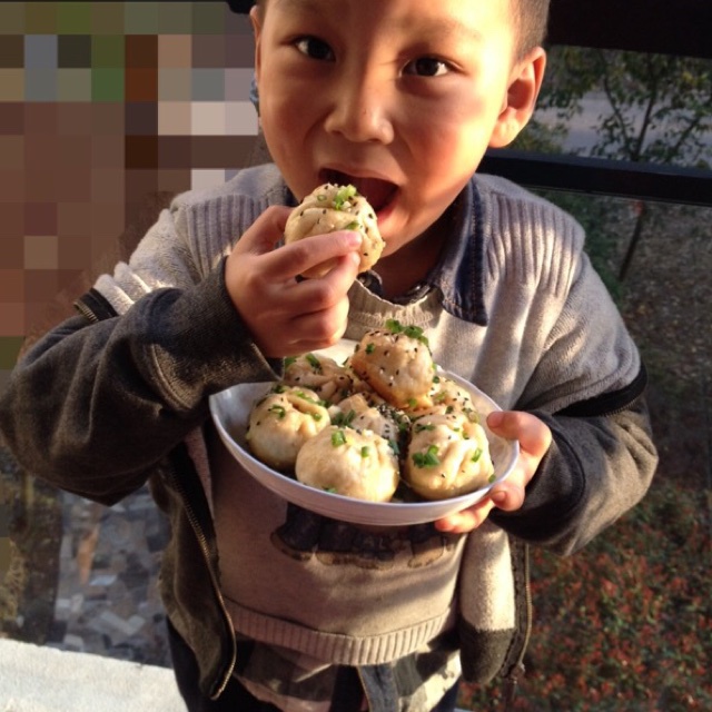 鲜虾猪肉生煎包（一定要看视频哟~）