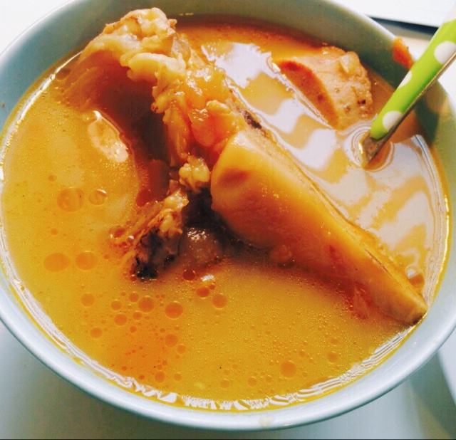 快手番茄牛骨浓汤