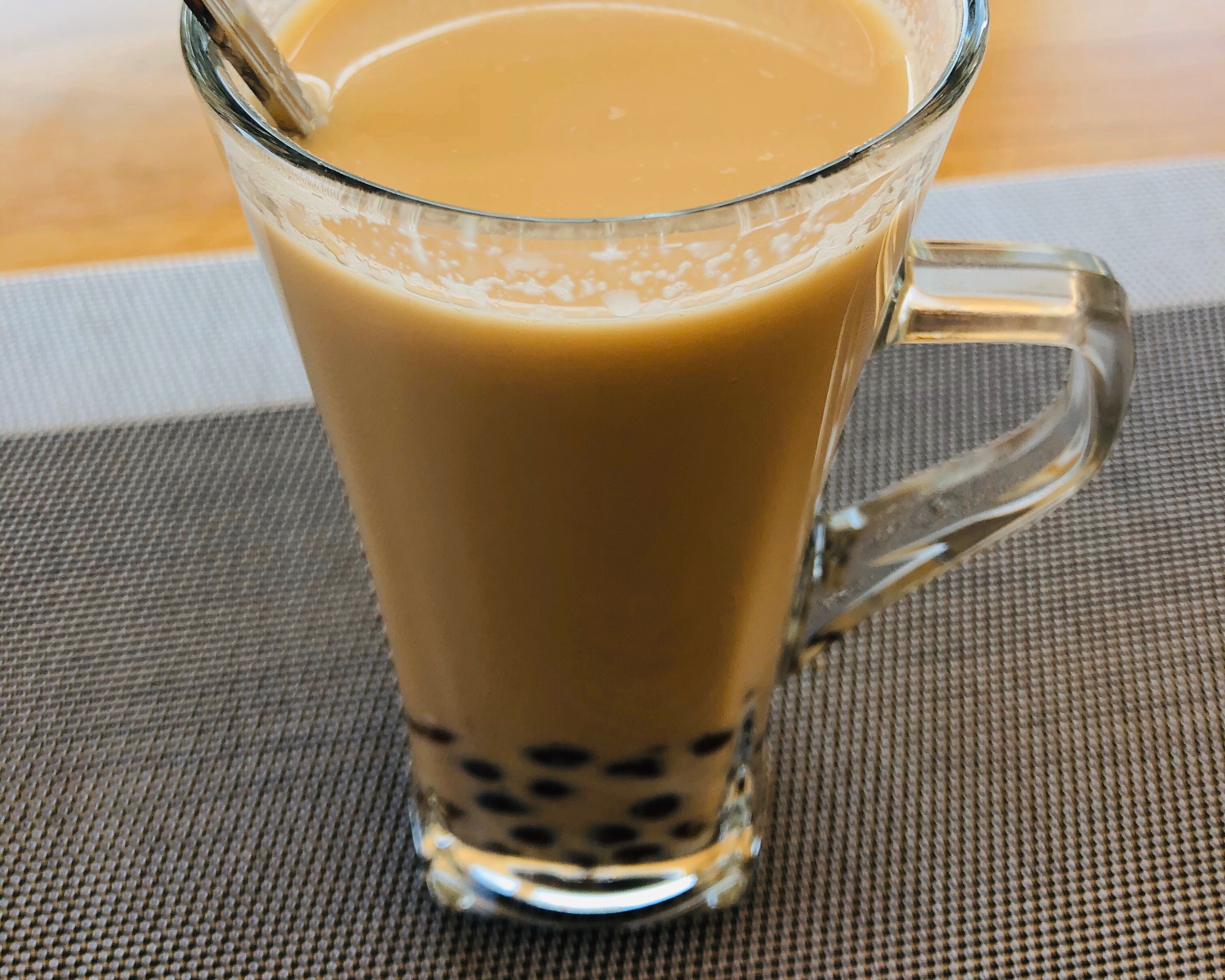 饮品：用锡兰红茶做的红糖珍珠奶茶的做法
