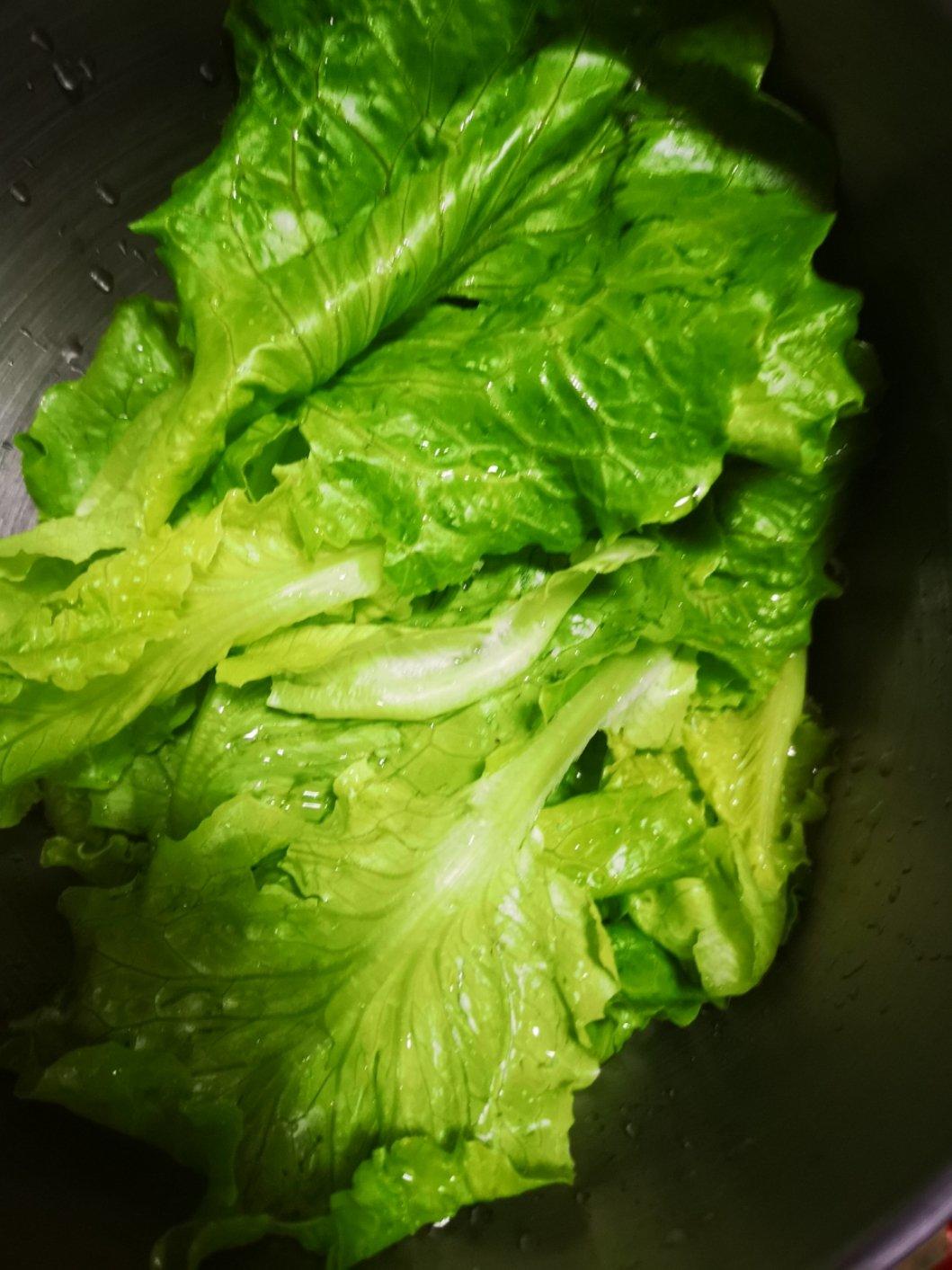 【生菜沙拉】一道清爽好吃又简单的菜~