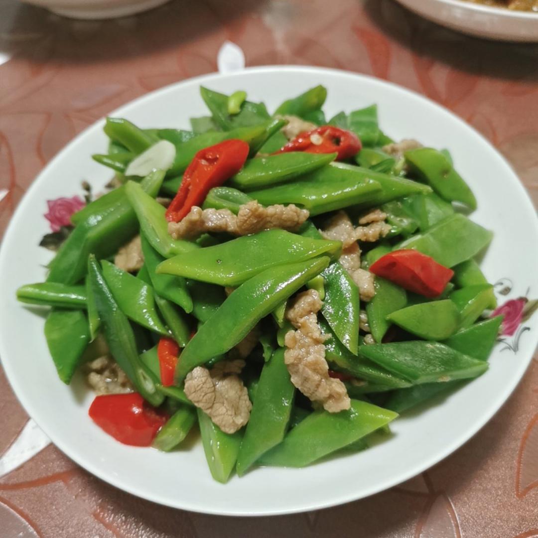 小芸纸做的芸豆炒肉
