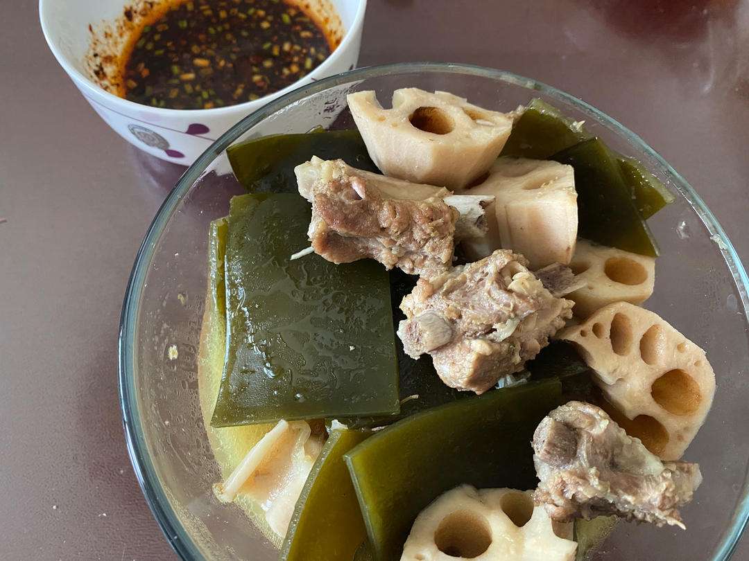 海带莲藕炖排骨