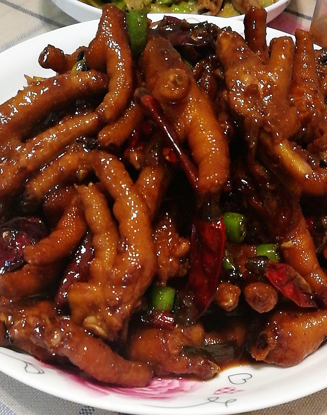 馋小婵做的香辣烧鸡爪