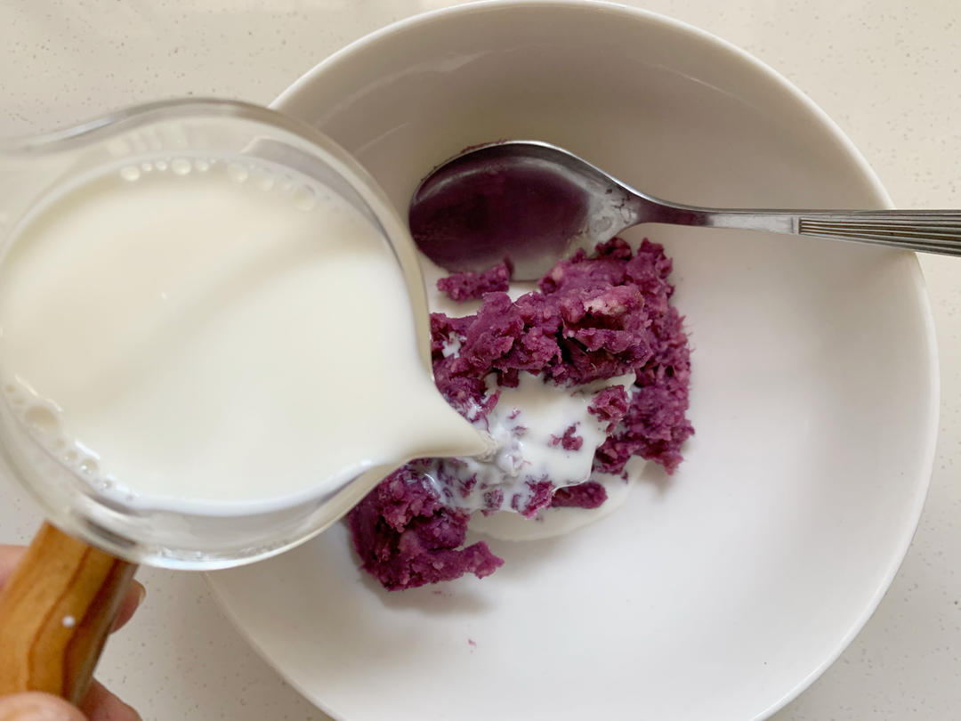 纯奶手撕吐司的做法 步骤1