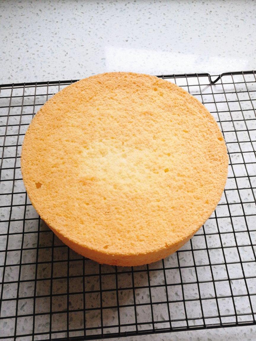 烤箱做蛋糕（戚风蛋糕的做法）