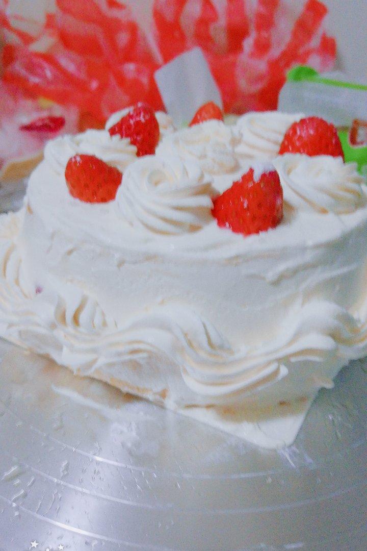 《Tinrry+》草莓奶油蛋糕（8寸配方）