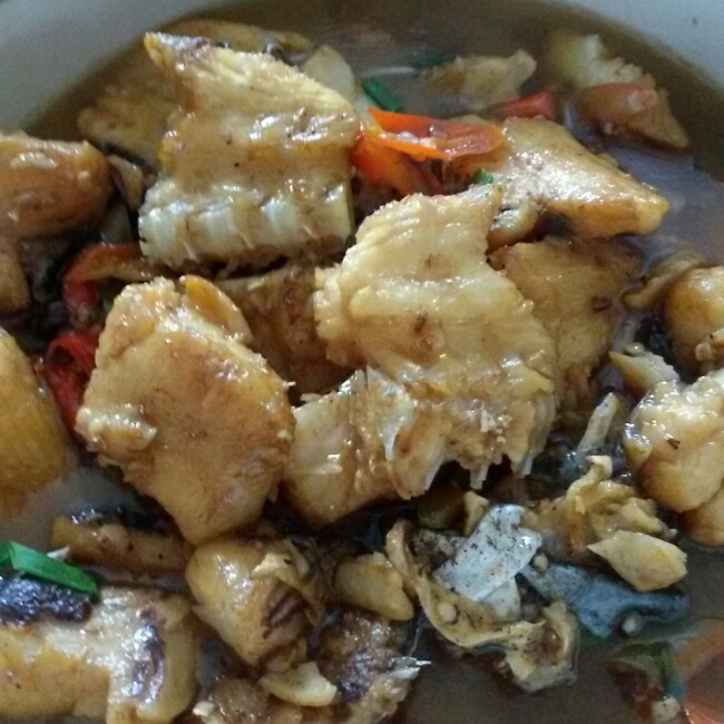红烧咸鱼块