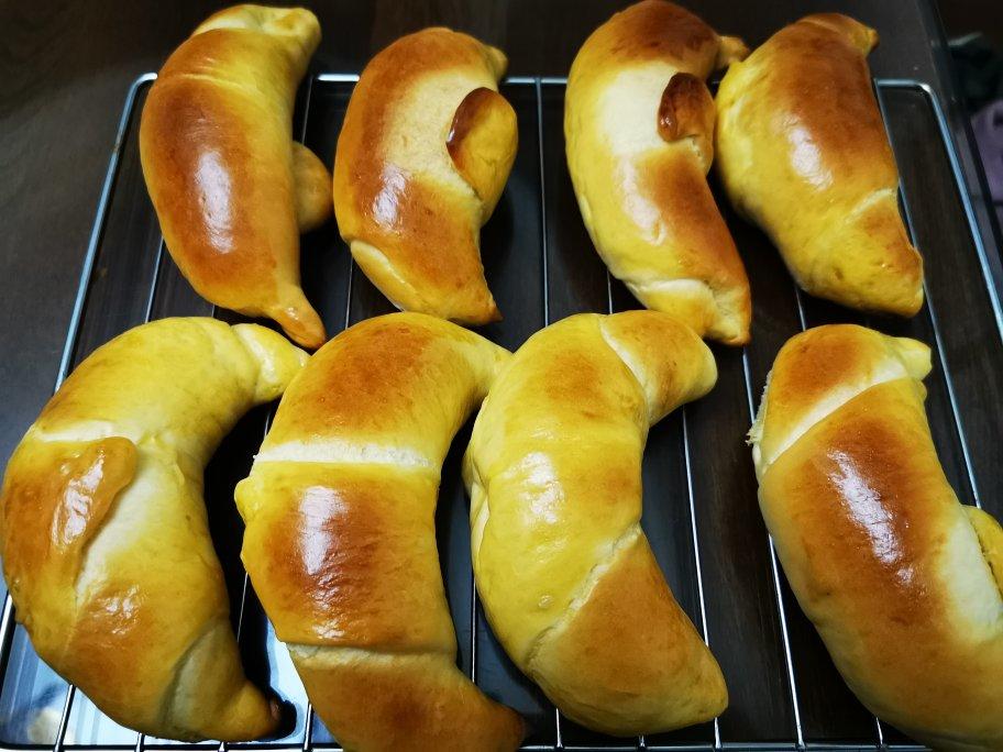 好看好吃的金牛角软面包