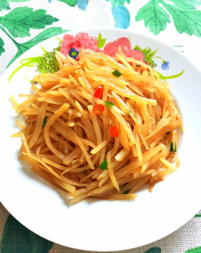 在家也能做出馆子味儿的醋溜/炝炒/酸辣土豆丝（就是那道看似简单，实则步步玄机的土豆丝）
