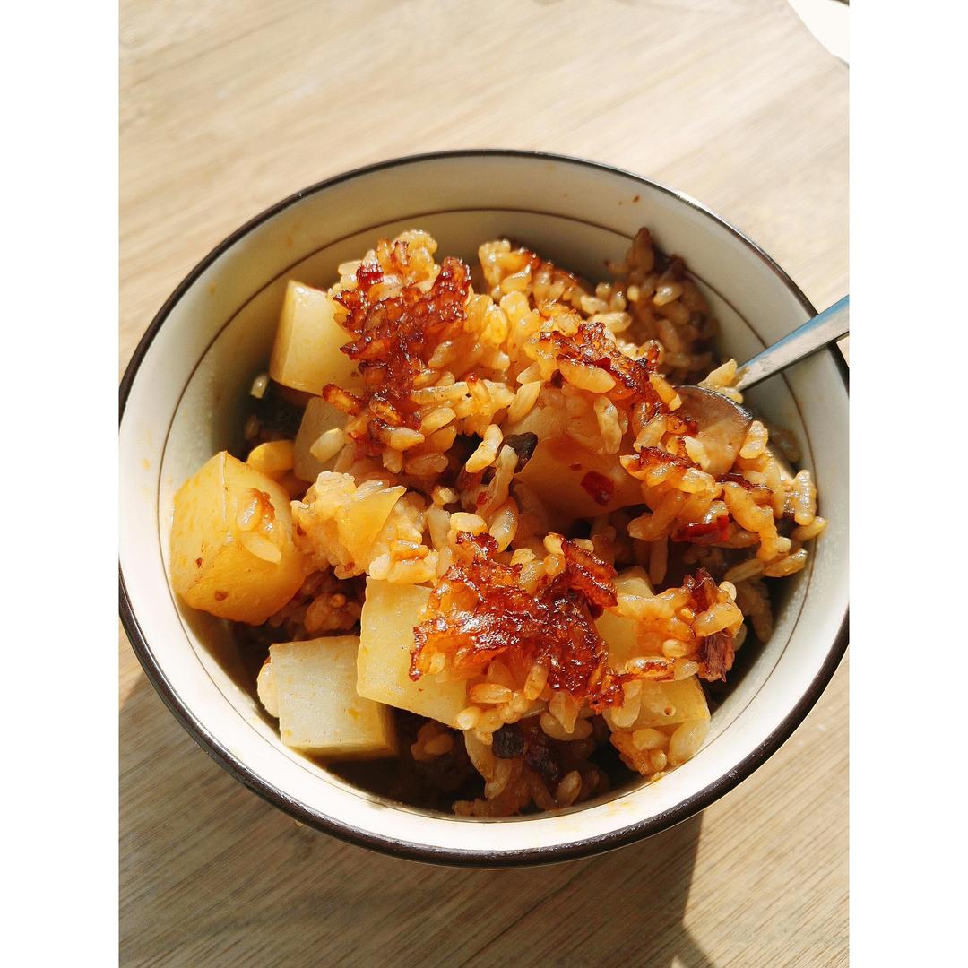 香肠土豆焖饭【一人也要吃好版】