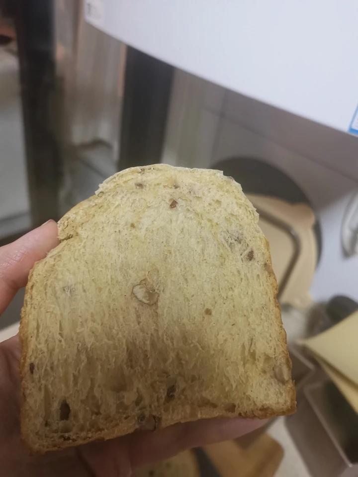 全麦亚麻籽吐司
