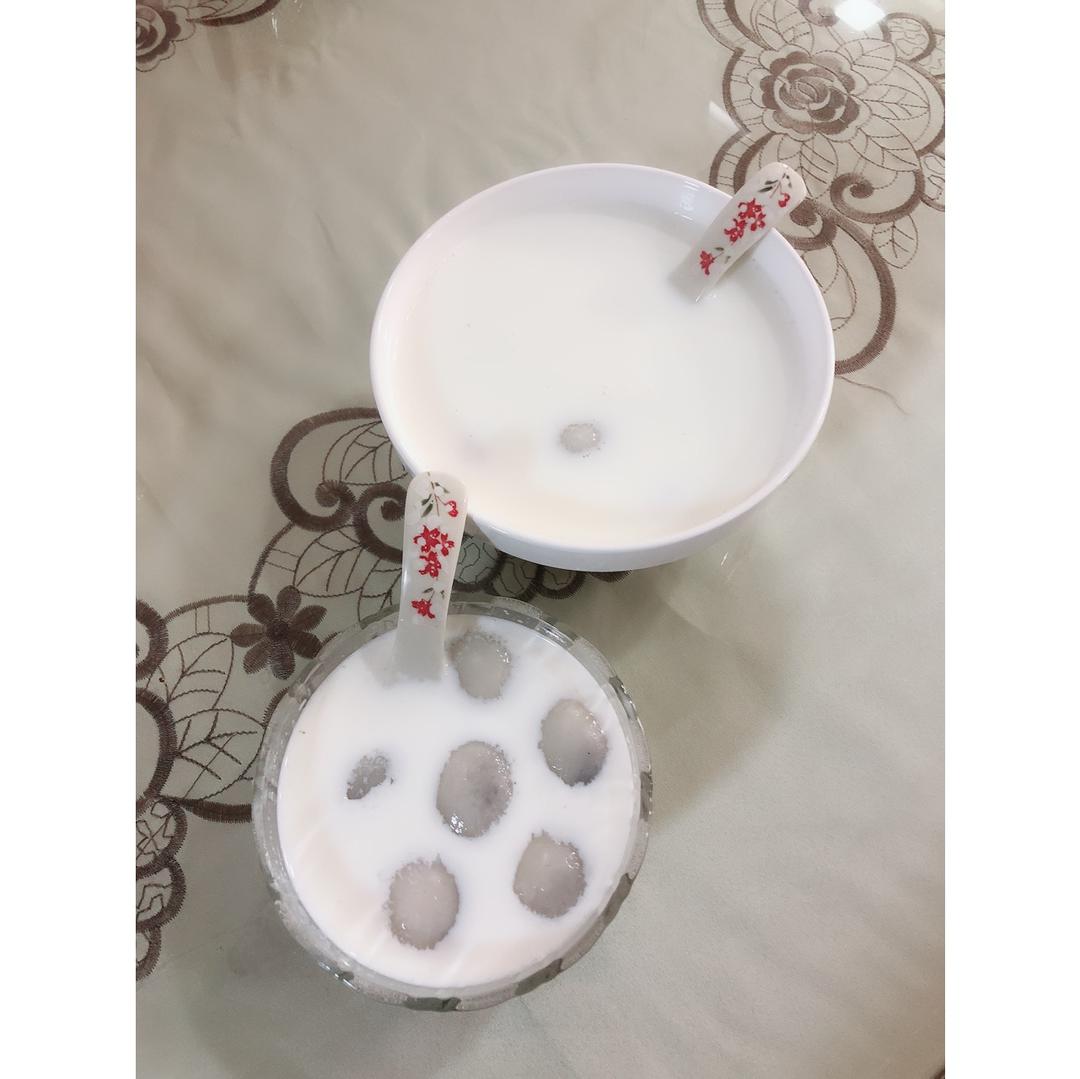 牛奶汤圆
