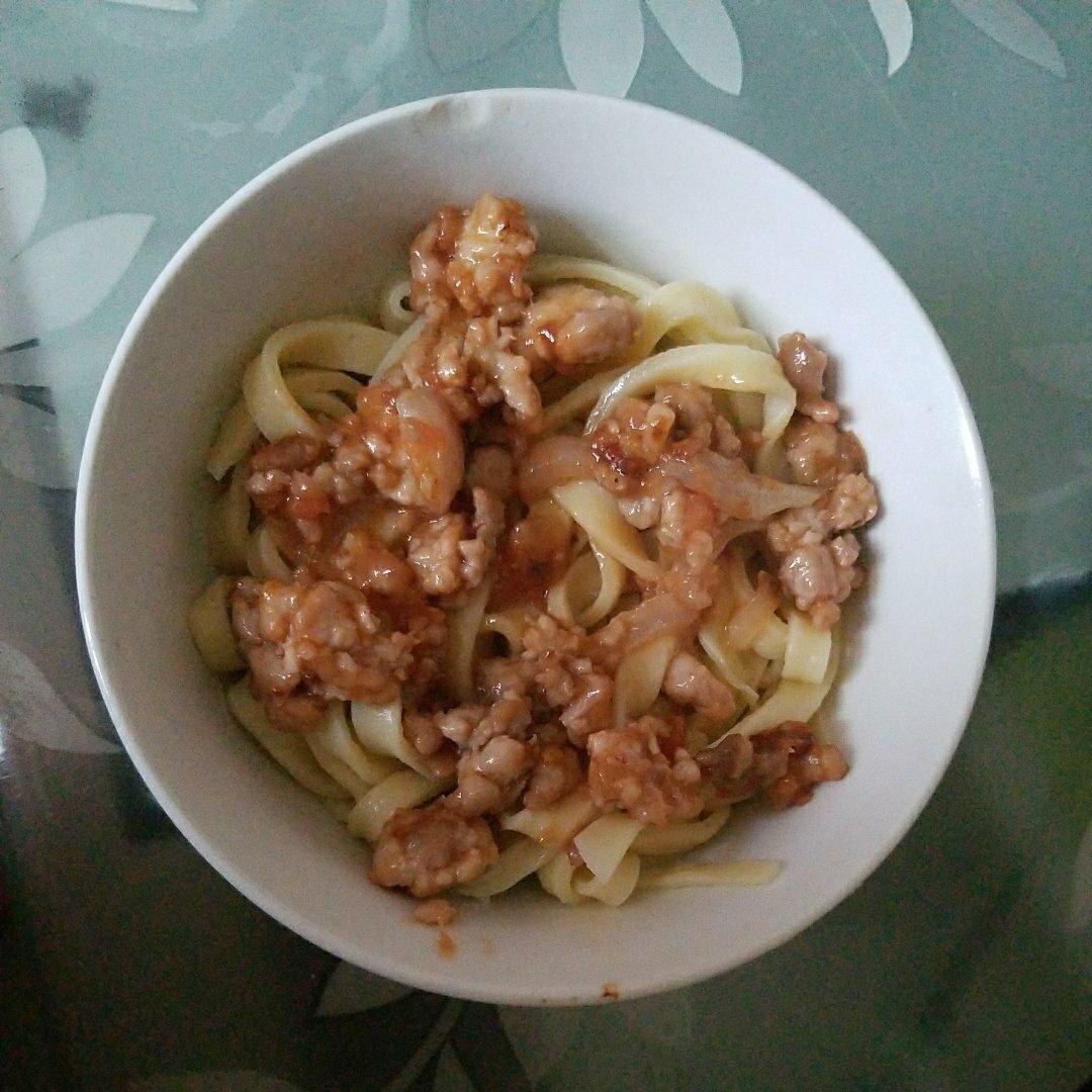 番茄肉酱意大利面