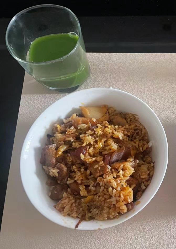 辣白菜炒五花肉