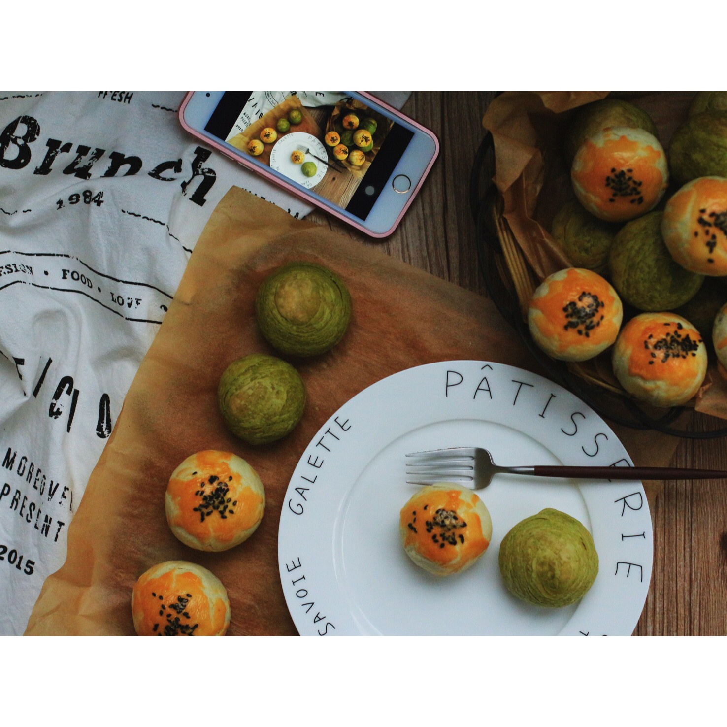 蛋黄酥~紫薯、抹茶、原味~花好月圆，中秋快乐~内附一次做六色蛋黄酥方法~