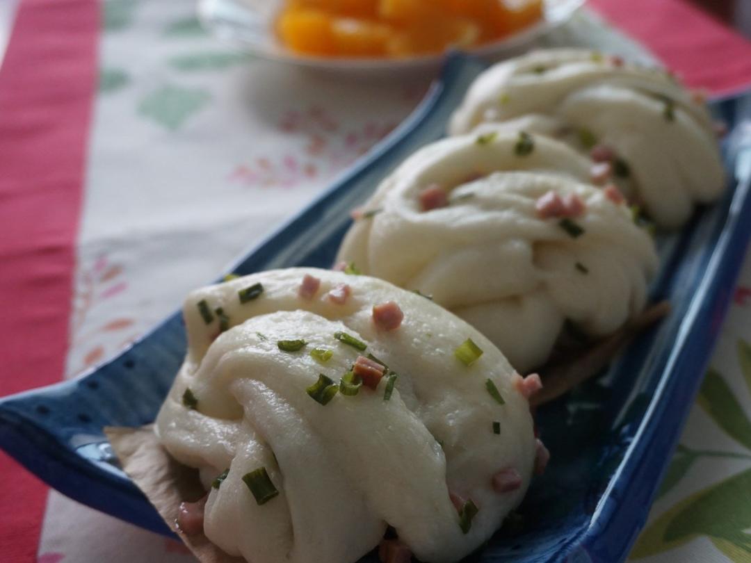 葱油花卷 Steamed Roll