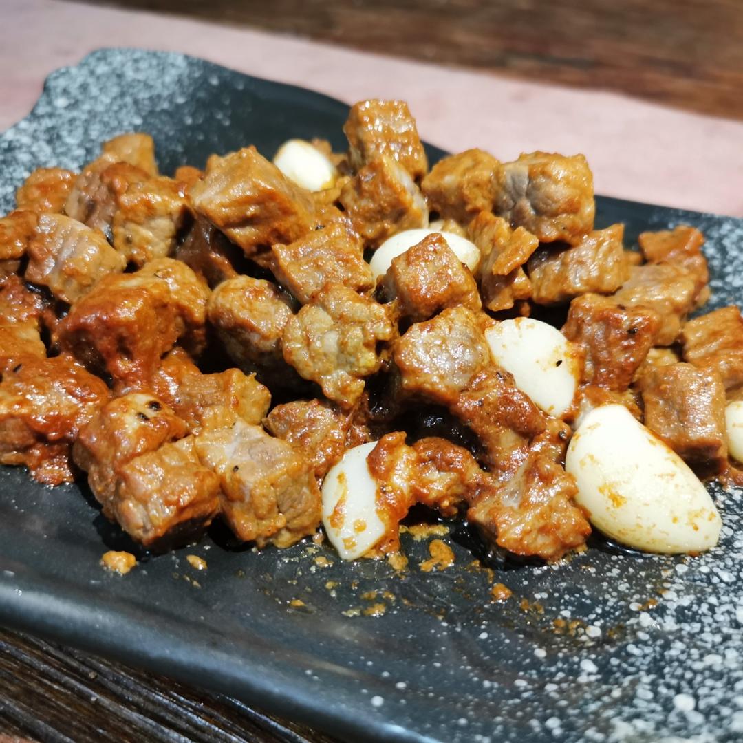 减肥也能大口吃肉-黑椒蒜子牛肉粒