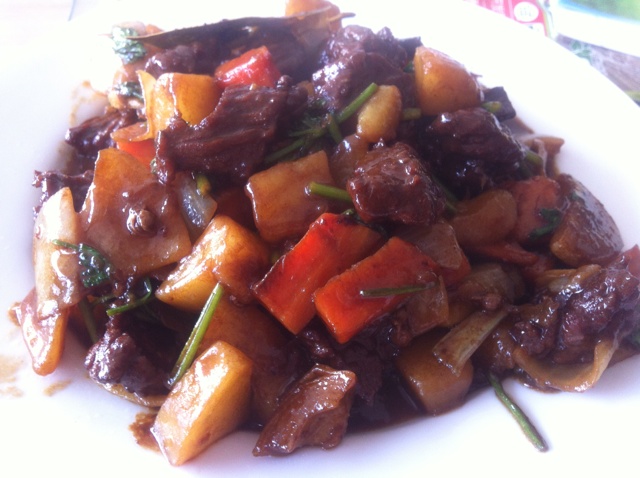 胡萝卜土豆烧牛腩