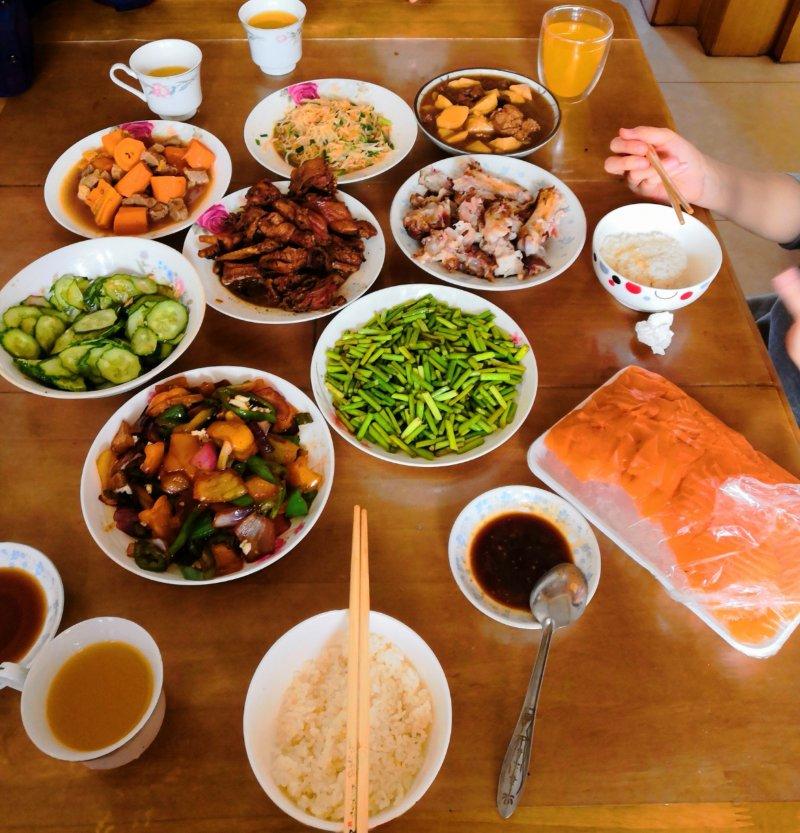 家常炖鸡