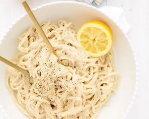 Vegan Creamy Garlicky Lemon Pepper Pasta的做法 步骤5