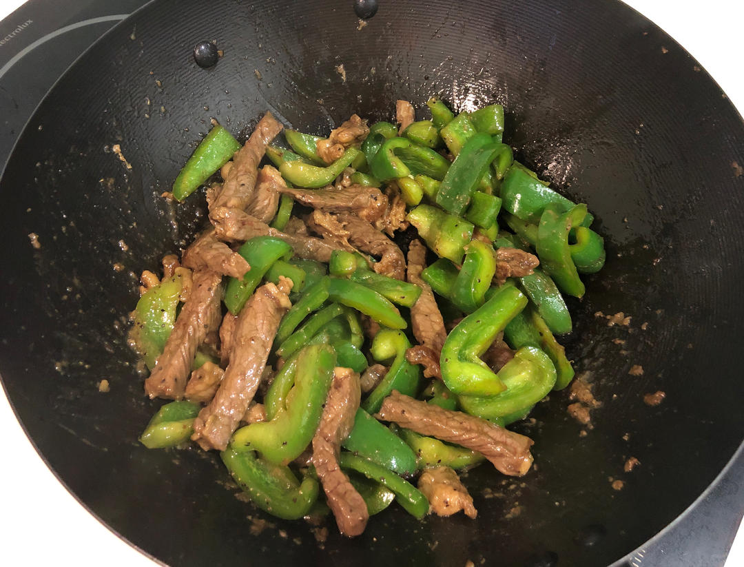 杭椒牛柳黑椒牛柳 终于找到炒出嫩牛肉的办法了 肉片肉丝都适用