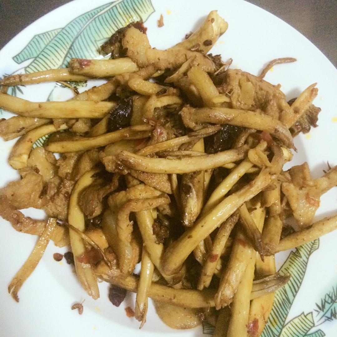 茶树菇炒肉片