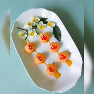 大红灯笼高高挂