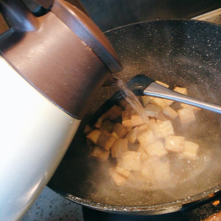 五香鸡汁芦笋豆干的做法 步骤10