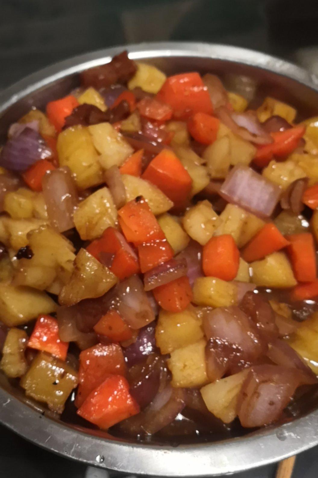 黑椒土豆牛肉粒