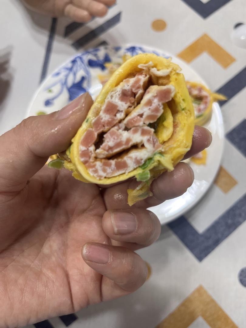 有鸡蛋就能做！一煎一卷轻松搞定，孩子点名要吃~