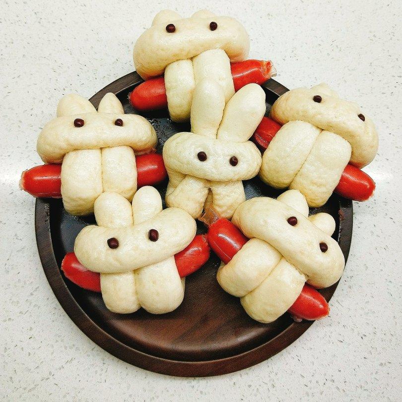 香肠兔子馒头卷