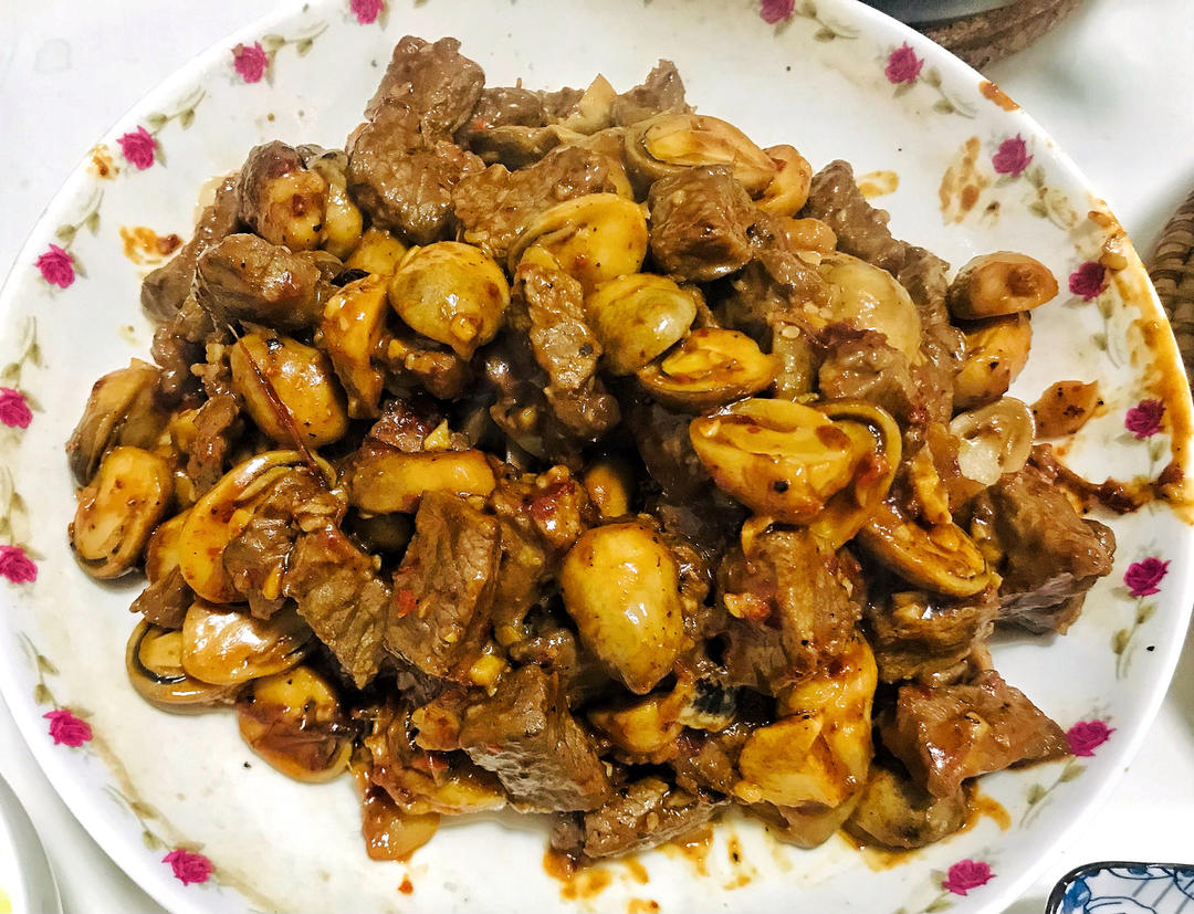 蒜香口菇牛肉粒