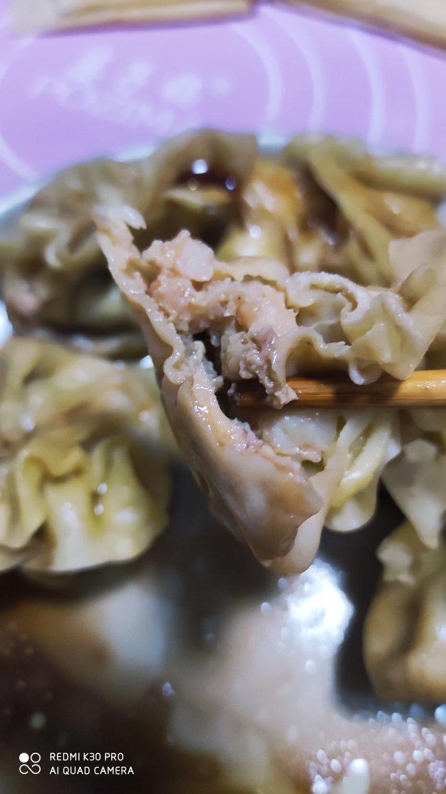 肉三鲜饺子（猪肉香菇虾仁）
Pork and Shrimp Dumplings