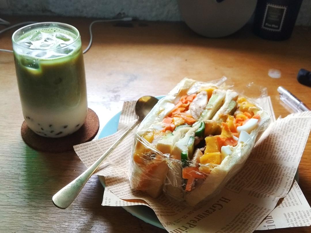 无糖抹茶拿铁