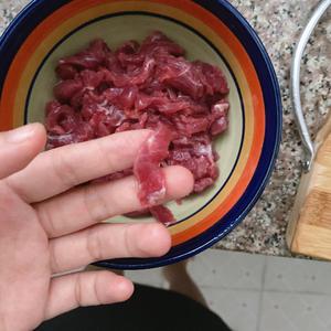 牛肉芋头汤的做法 步骤6