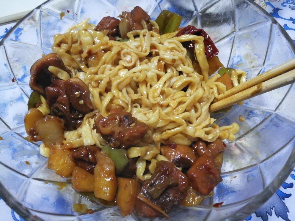 新疆大盘鸡