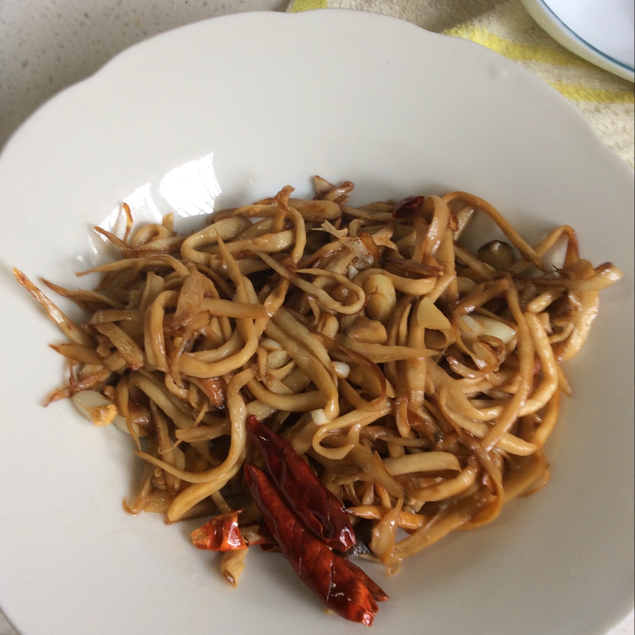 干煸手撕杏鲍菇