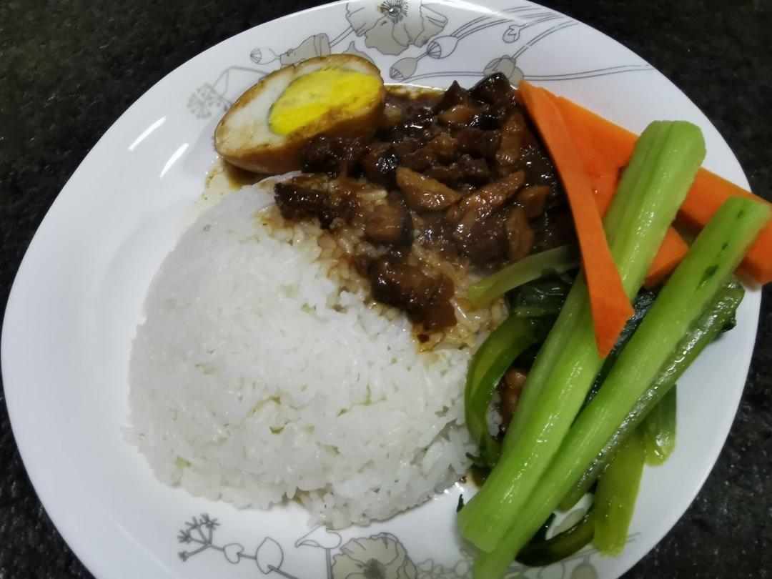好吃到停不下来的卤肉饭